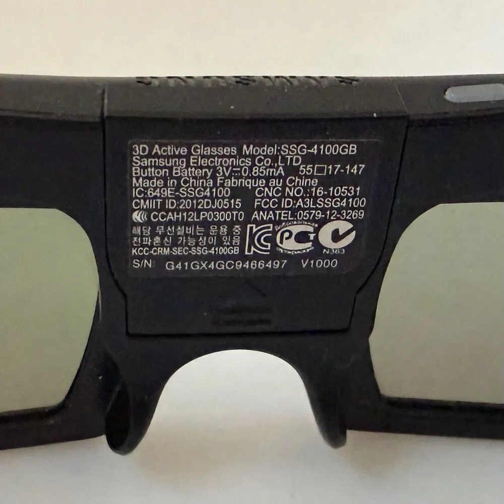 4 Pairs Samsung SSG-4100GB 3D Glasses (2 NEW / 2 USED) OEM 2012 w/Box